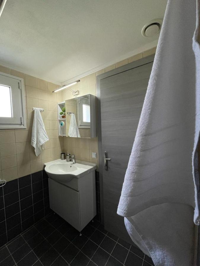 The Breeze & Sunlight Apartment Vrasna Eksteriør bilde